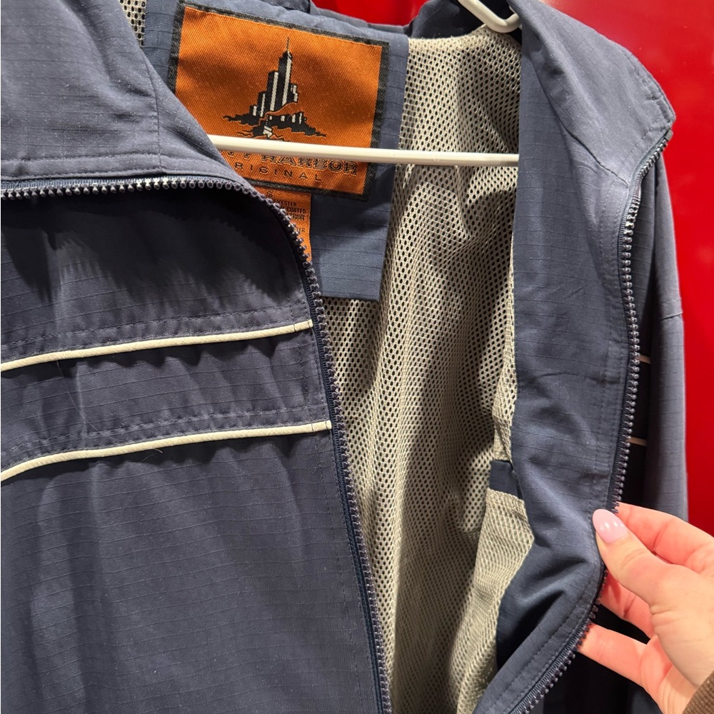 Lightweight Jacket - Picture 3 of 4